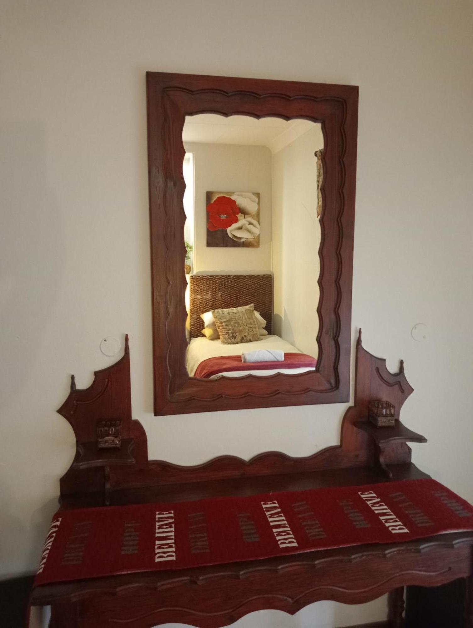 A Cherry Lane Self Catering And B&B Блоемфонтейн Екстериор снимка