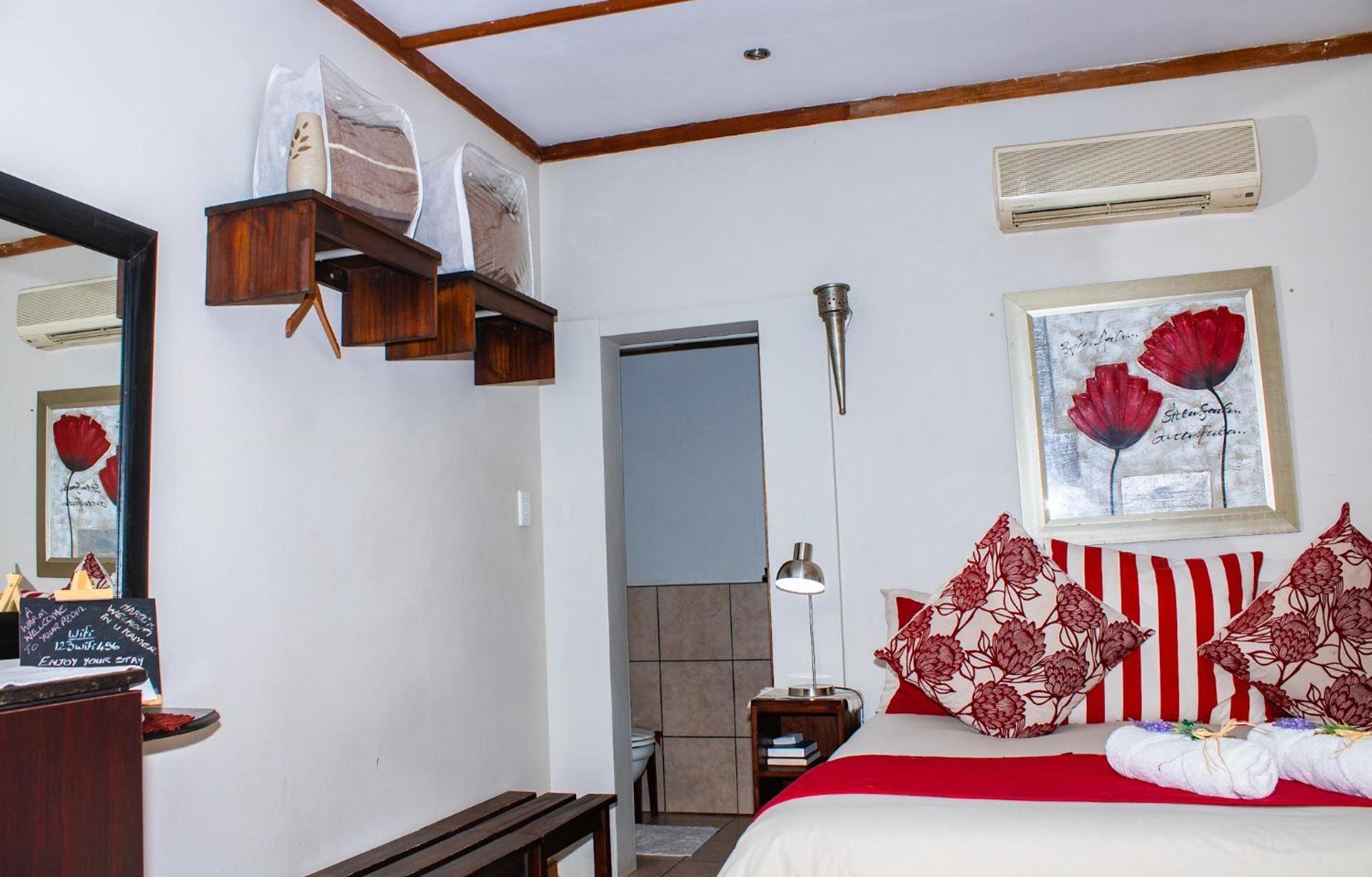 A Cherry Lane Self Catering And B&B Блоемфонтейн Екстериор снимка